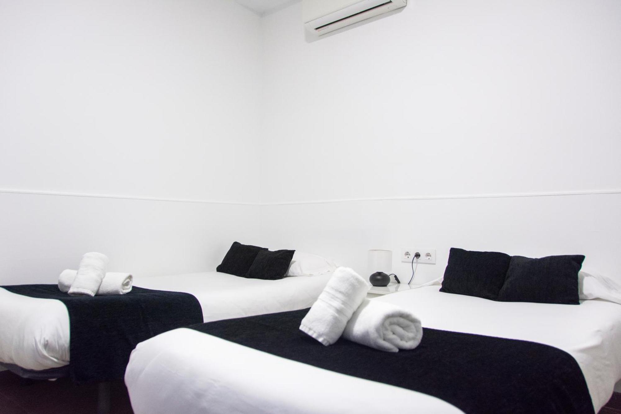 Laramond Barcelona Rooms Extérieur photo