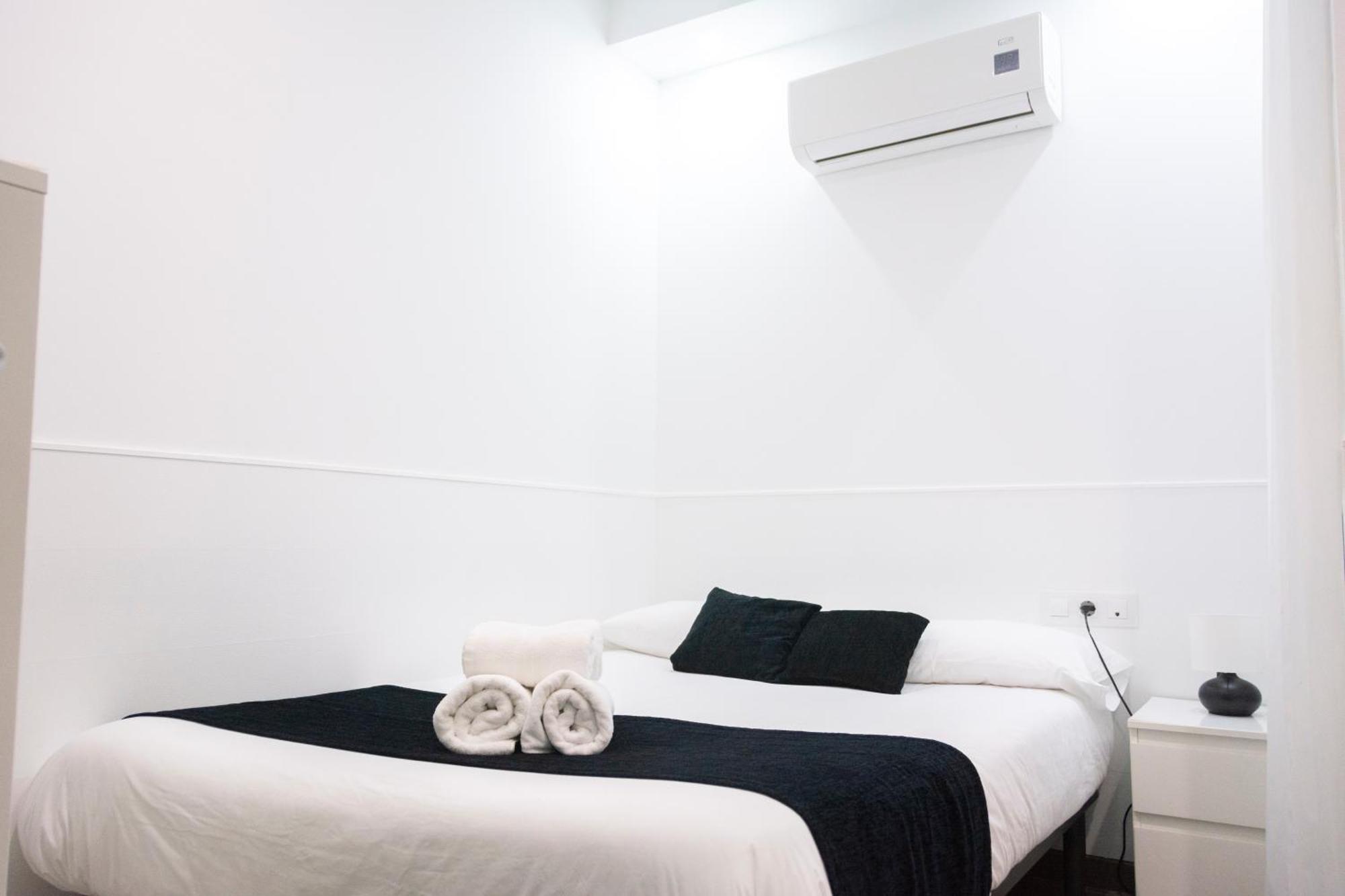 Laramond Barcelona Rooms Extérieur photo
