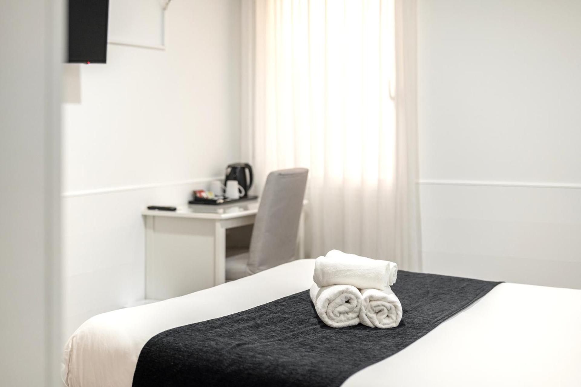 Laramond Barcelona Rooms Extérieur photo