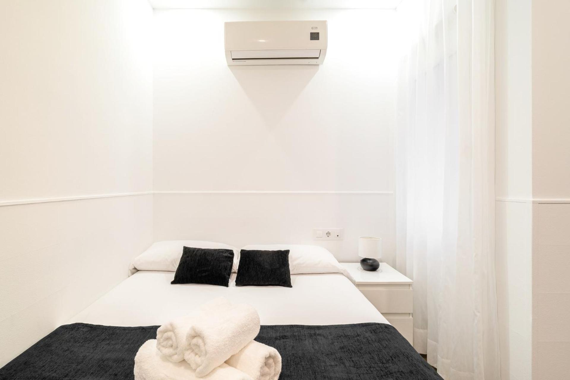 Laramond Barcelona Rooms Extérieur photo