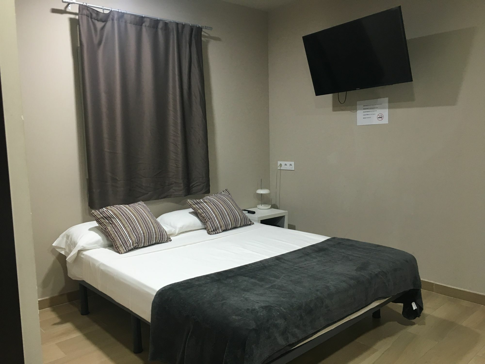 Laramond Barcelona Rooms Extérieur photo